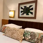桑塔特瑞萨酒店 3* 博尼法乔