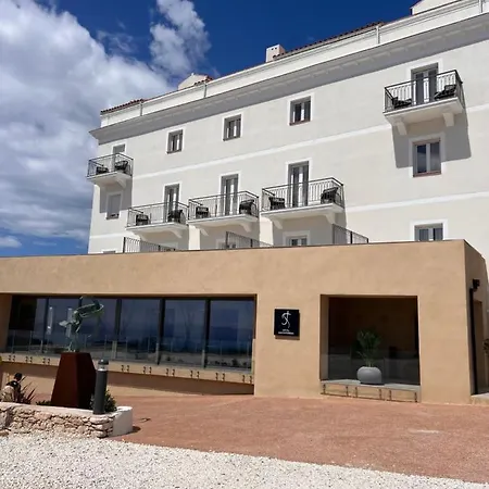 Santateresa Ξενοδοχείο 3*