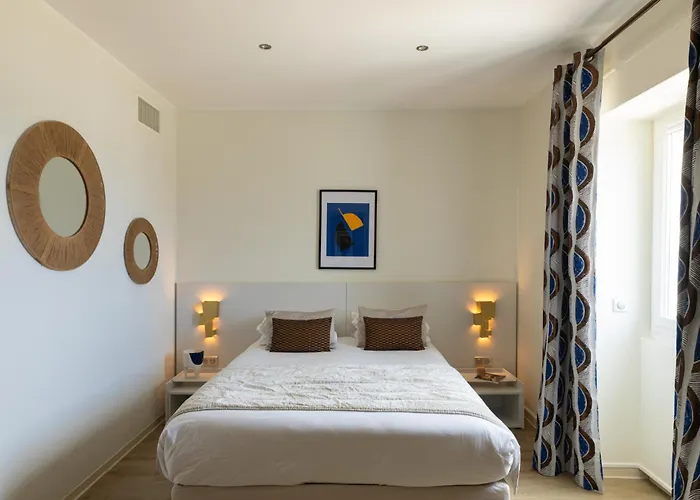 Santateresa מלון 3*