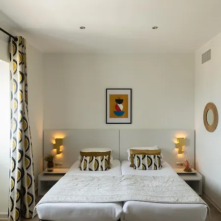 Отель Santateresa 3*