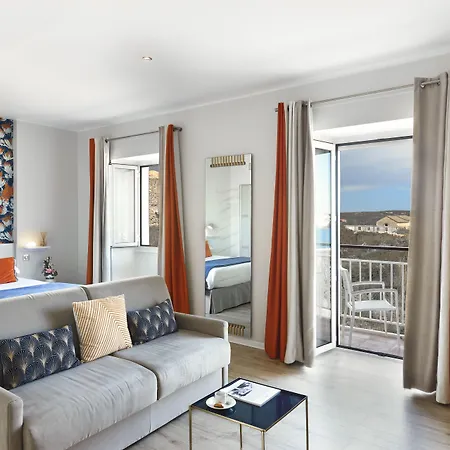 Hotel Santateresa 3*