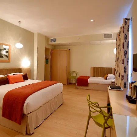 Hotel Santateresa 3*