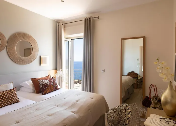 Hotel Santateresa 3*