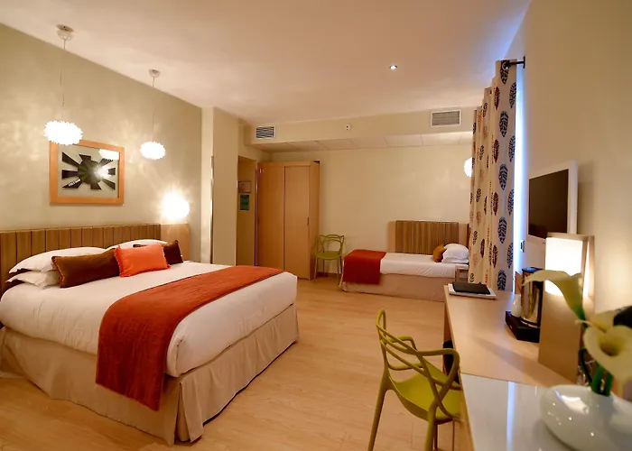 Hotel Santateresa 3*